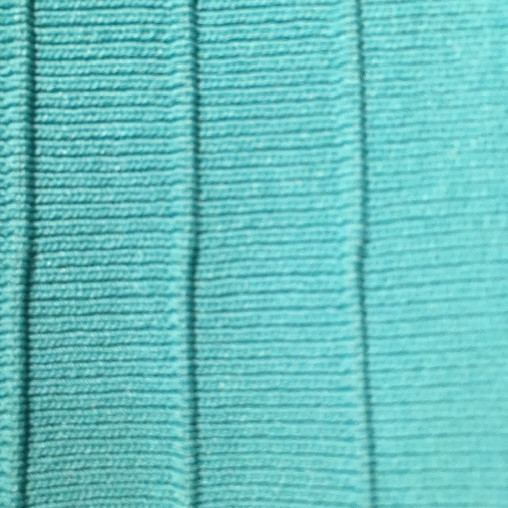 Beautiful Teal Skirt - Picture 6 of 6